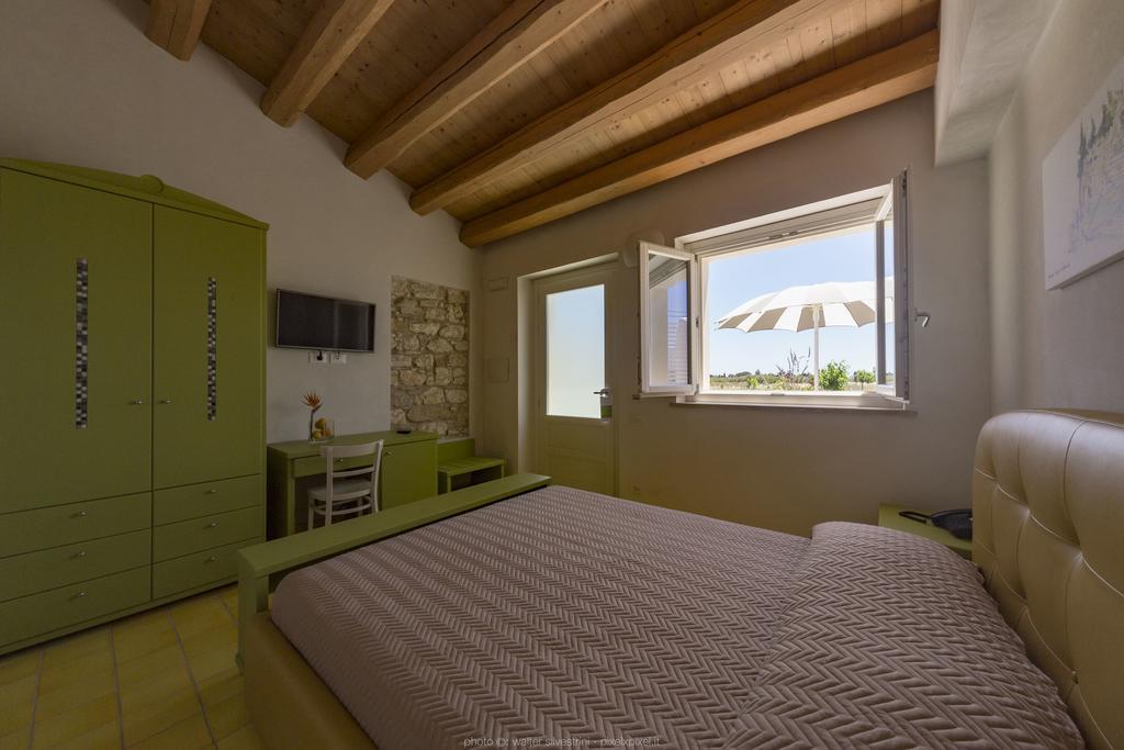 Hotel Casale Milocca Syracuse ภายนอก รูปภาพ