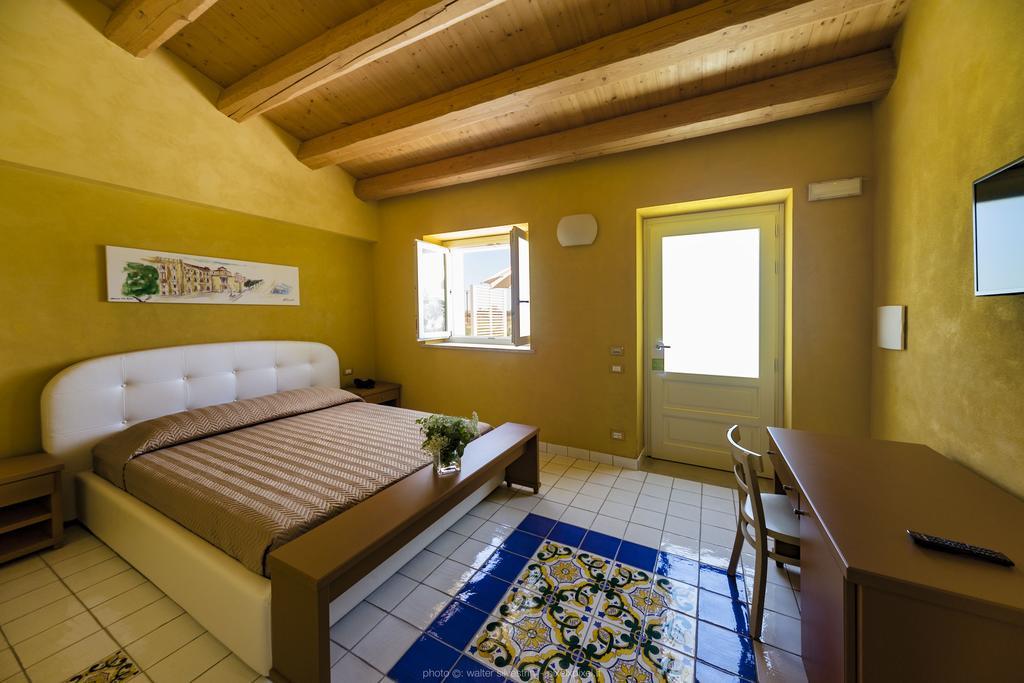 Hotel Casale Milocca Syracuse ภายนอก รูปภาพ